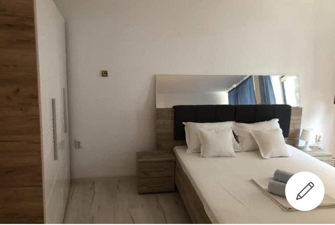 Grand Central Accommodation - Smardan Букурещ Екстериор снимка